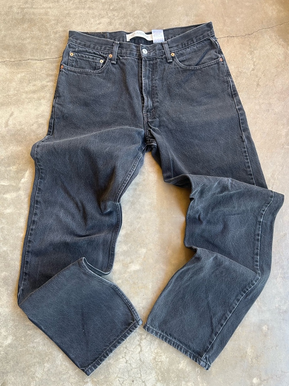 Levi's Men's Washed Black Relaxed Jeans
